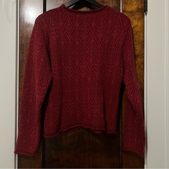 Nomadic Traders red Nordic-style sweater - Picture 4 of 9